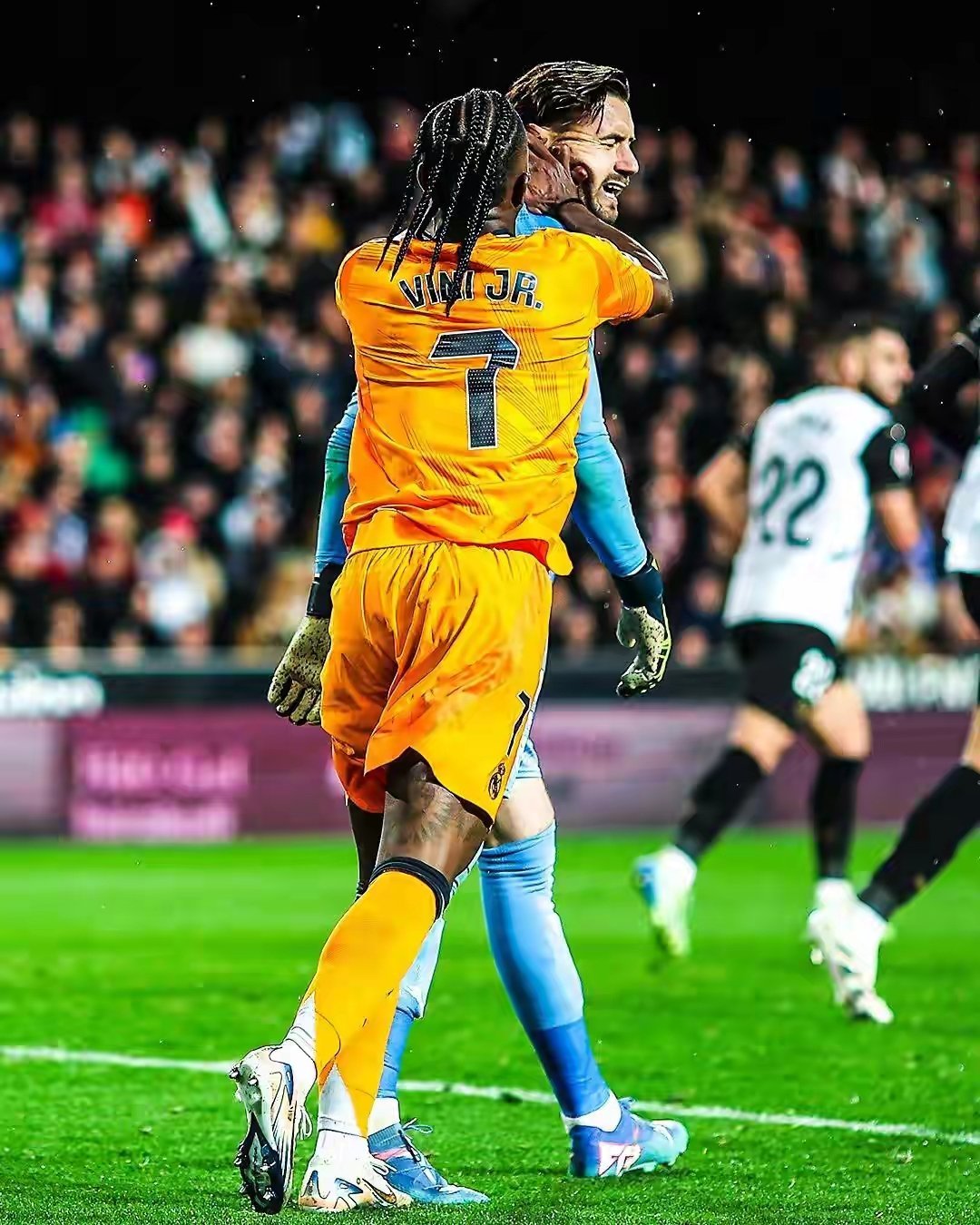 包含西甲国际比赛日再迎强敌,皇家马德里伤情更新,主帅态度——媒体盛赞,训练强度明显提升的词条-九游中国官网